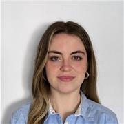 Soy una persona muy atenta y empática a la que le encanta la docencia. Me gustaría dar clase a niños de primaria o de los primeros cursos de la ESO